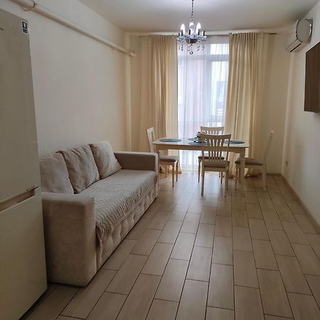 Vanilla Vip Apartment Lviv Bagian luar foto