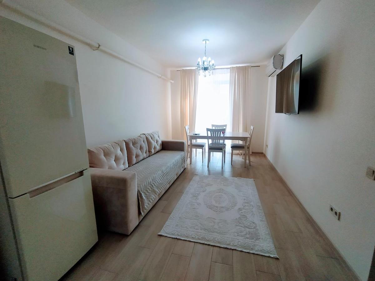 Vanilla Vip Apartment Lviv Bagian luar foto
