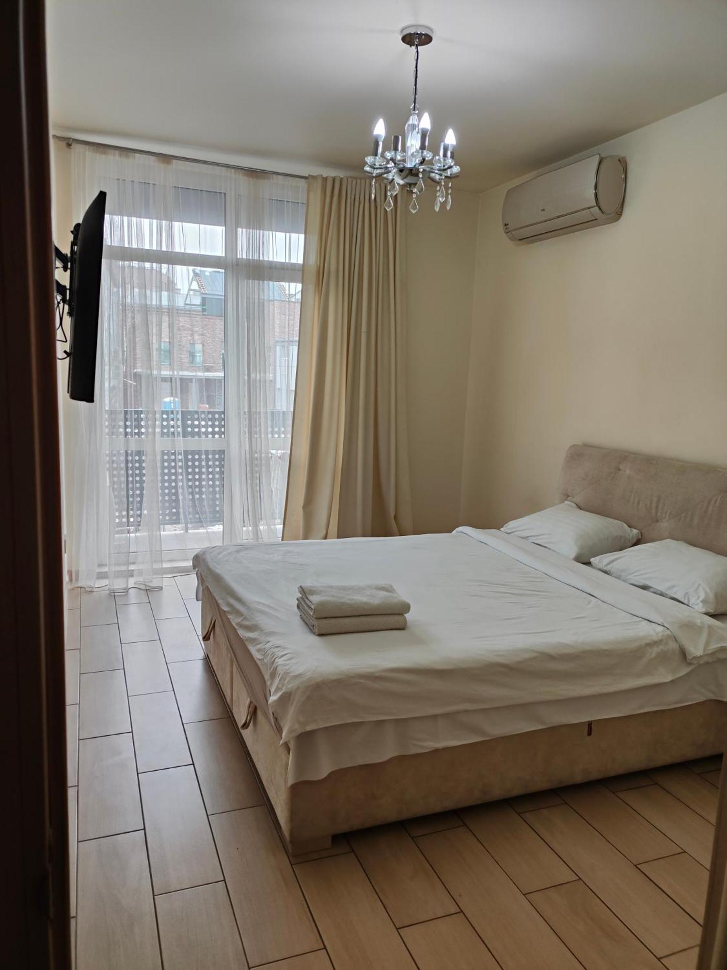 Vanilla Vip Apartment Lviv Bagian luar foto