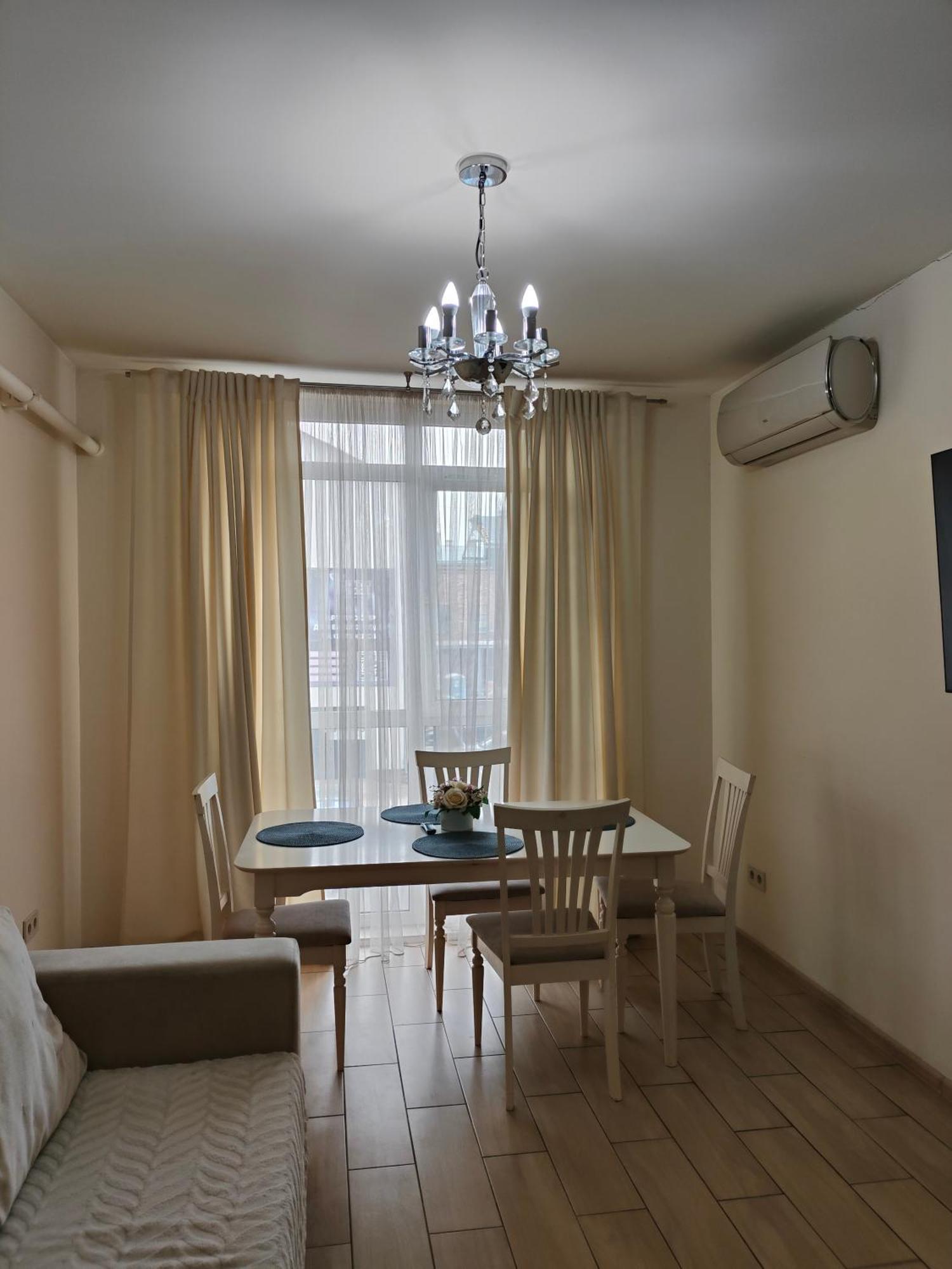 Vanilla Vip Apartment Lviv Bagian luar foto